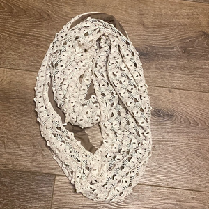 Scarf‎